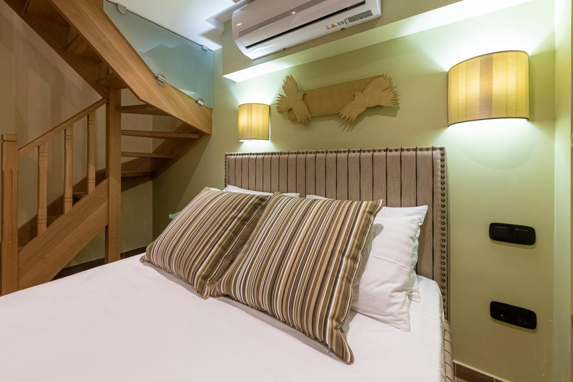Ipelhome - Plaka Boutique Apartments Atény Exteriér fotografie