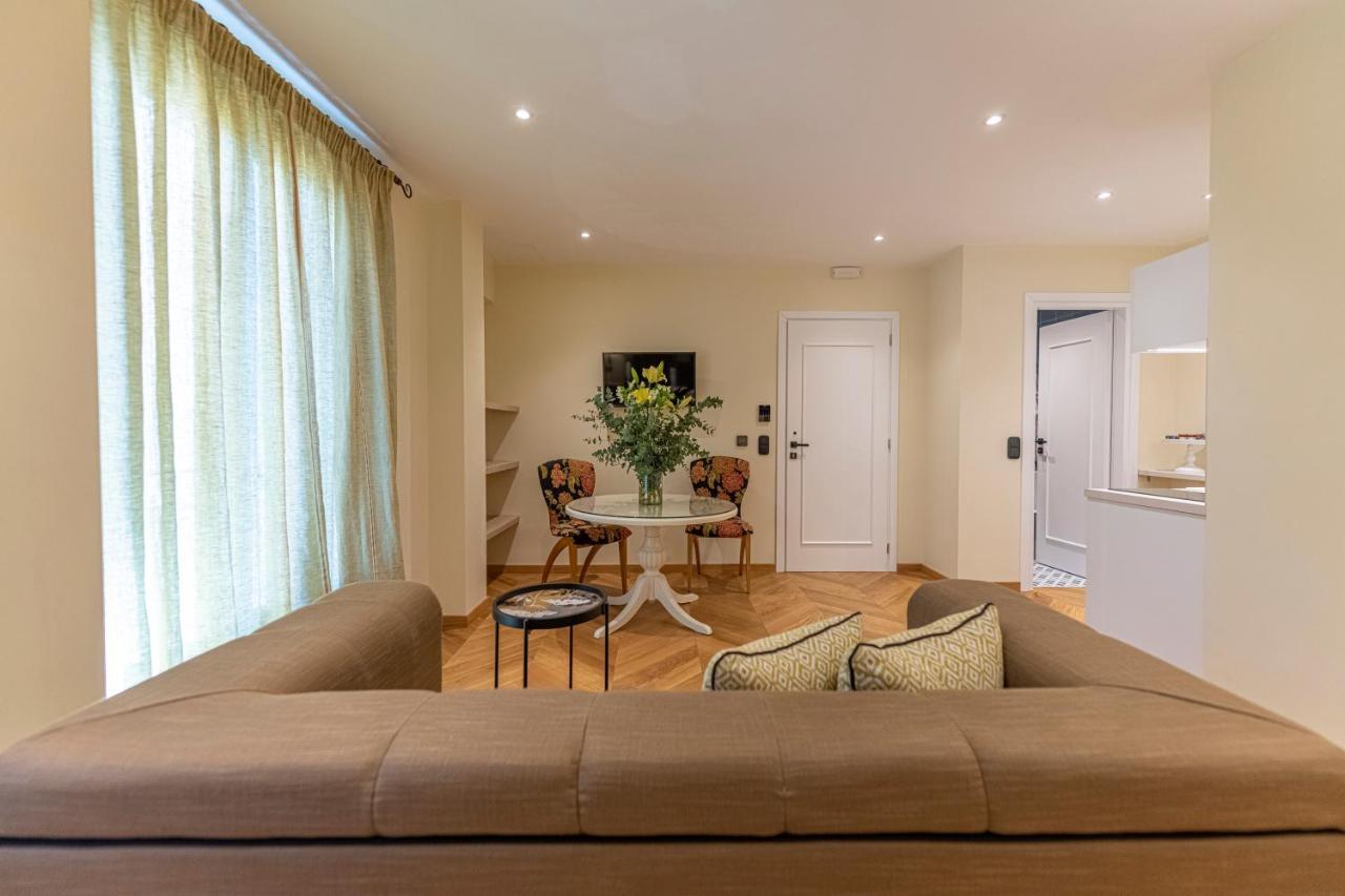 Ipelhome - Plaka Boutique Apartments Atény Exteriér fotografie
