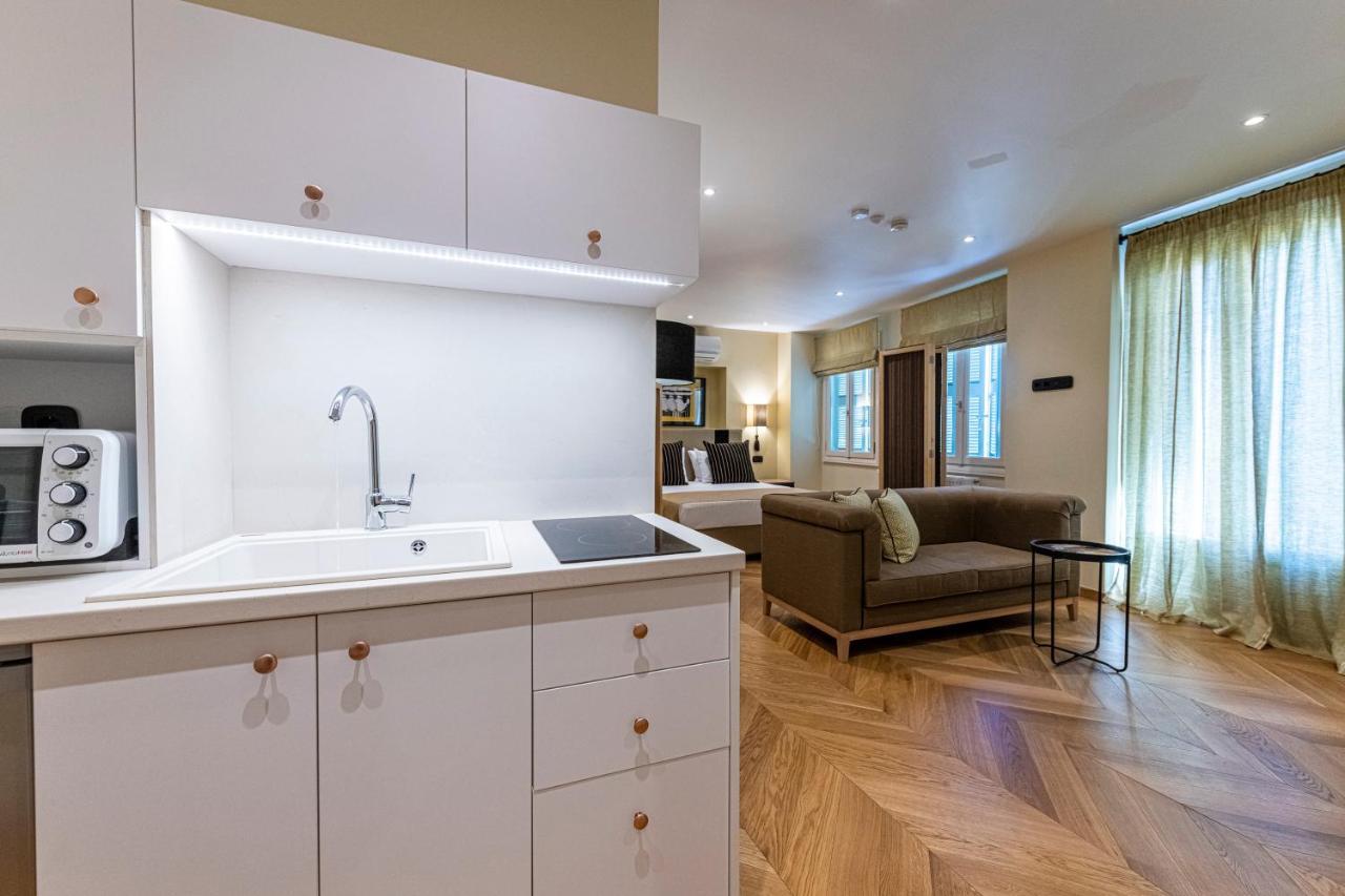Ipelhome - Plaka Boutique Apartments Atény Exteriér fotografie